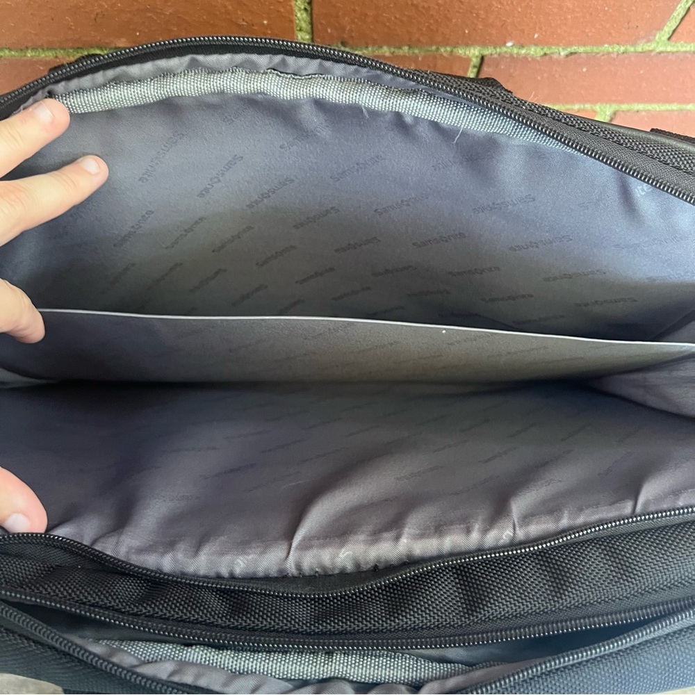 Samsonite Black Laptop Bag - Picture 8 of 11